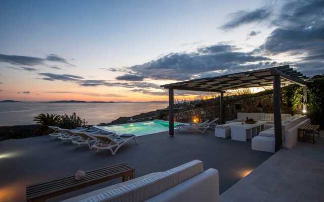 Villa Diorite by Mykonos Rocks