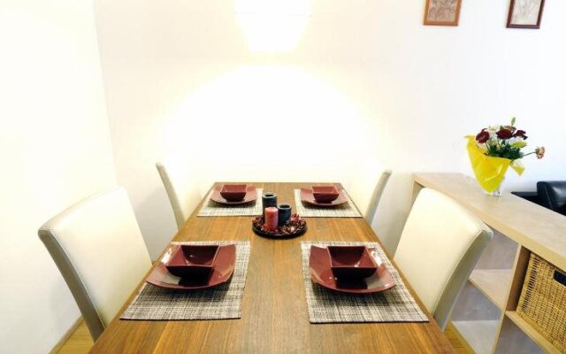 Leda Apartments