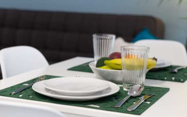 Behosty - Triana Chic Essense A