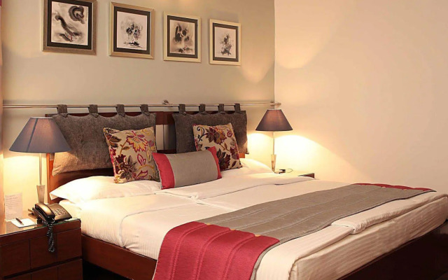 Ahuja Residency Golf Links
