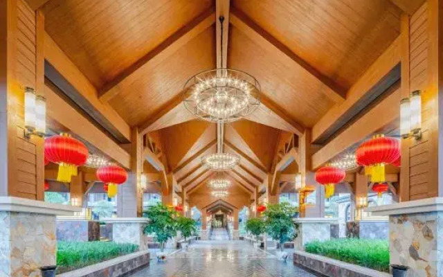 Lutang Hot Spring Resort