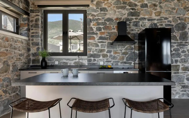 Lichnos Luxury Suites