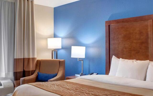Comfort Inn & Suites Caldwell