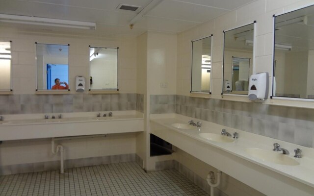Adventurers Resort - Hostel
