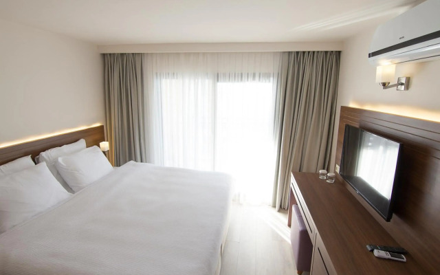 Neopol Hotel Deluxe