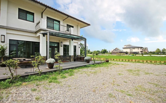 Taoyuan B&B
