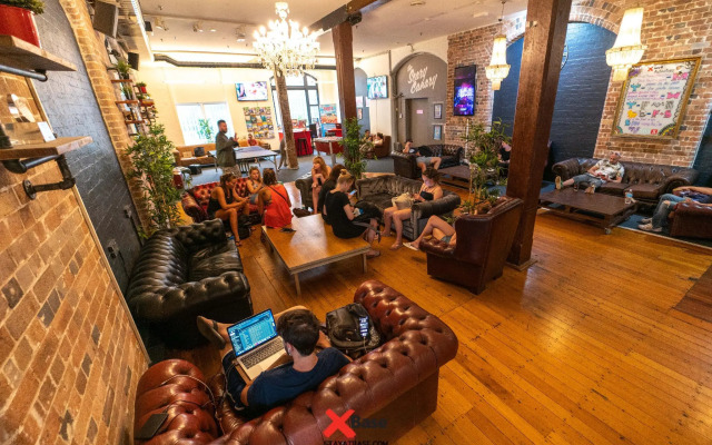 Nomads Sydney - Hostel