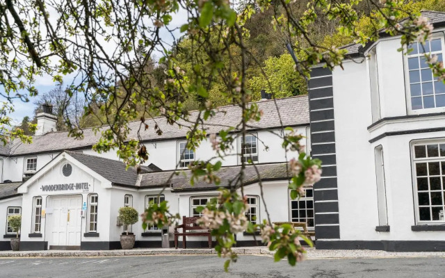 Best Western Woodenbridge Hotel & Lodge