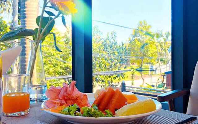 Zen Riverside Hotel & Residences