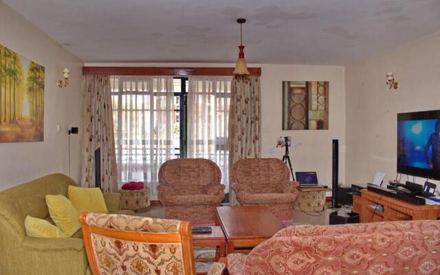 Entire 4Bedroom Kileleshwa Apartment-Cosy & Serene