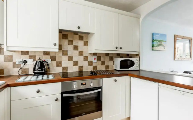 Dolphin Cottage