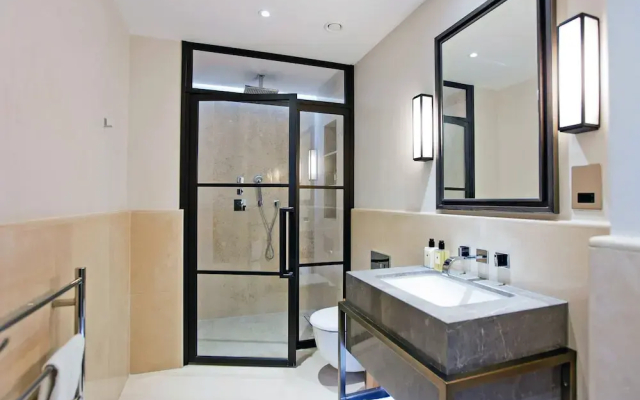 2-bed Superior Apt 416