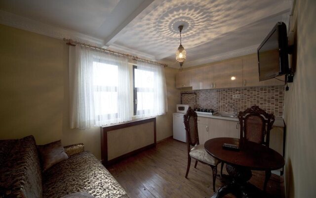 Palation House