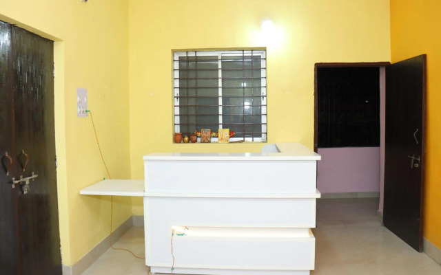 SPOT ON 87876 Gajadhar Rest House