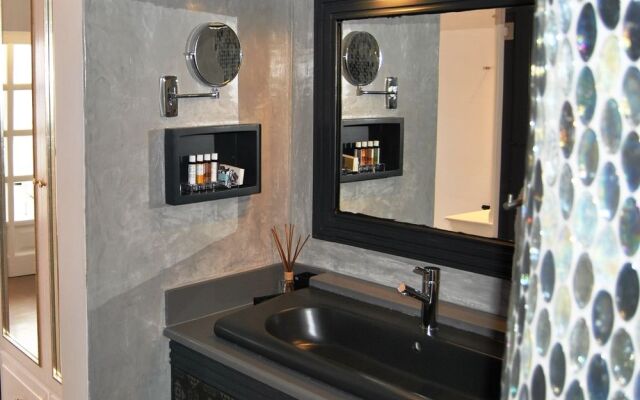 Art Maisons Aspaki Exclusive Suites