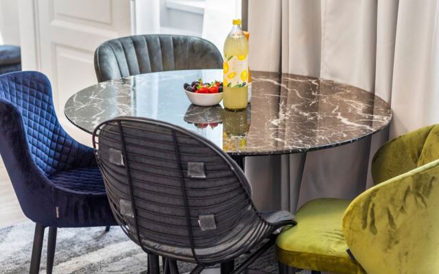 SKY9 Apartments District 3