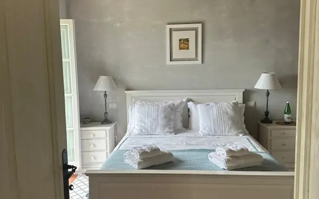 Luxury 6-bed Tuscan Villa Near Lucca and Florence