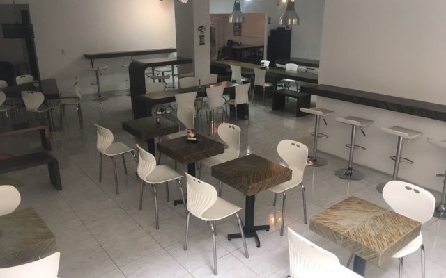 Hotel Lourdes Plaza