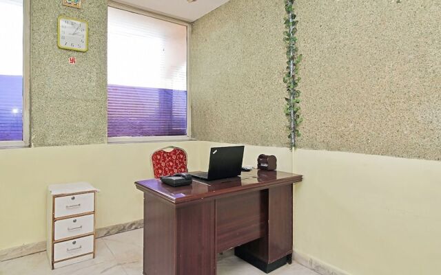 OYO 24605 Grand Season