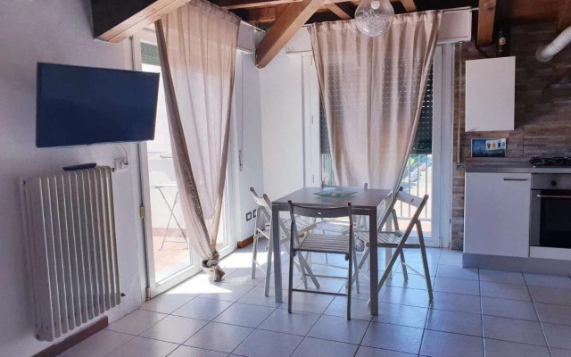 Leonardo Da Vinci Apartment