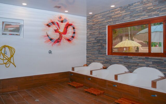 Sangay Spa Hotel