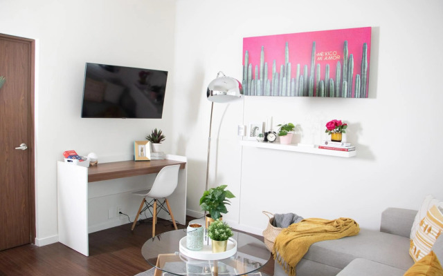 La Condesa: Beautiful Designed Studio