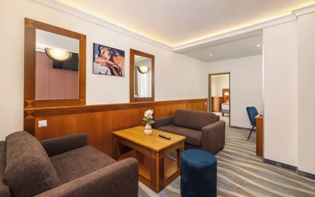 Carlton Hotel Buda Castle