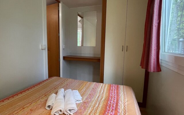 Cosy Mobile Home in Toscana With Shared Pool