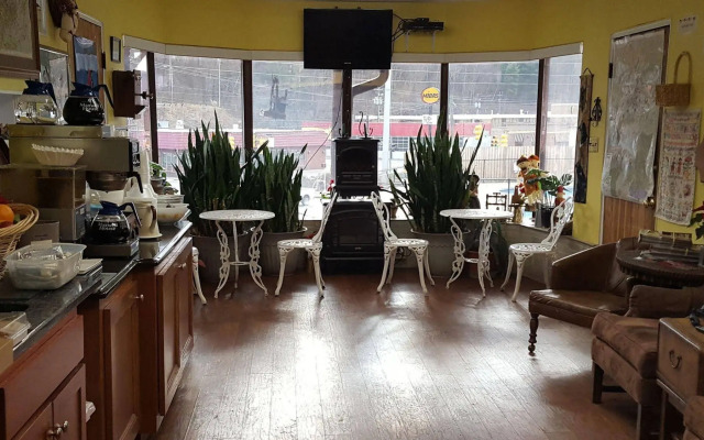 The Mountaineer Inn
