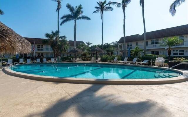 Seabreeze 2 Bedroom Home by Redawning