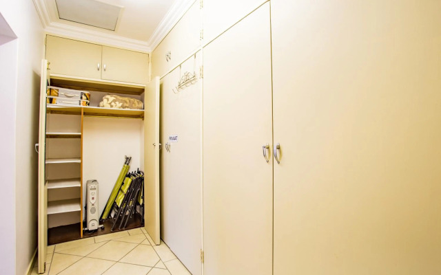 LeoZet Self catering apartment