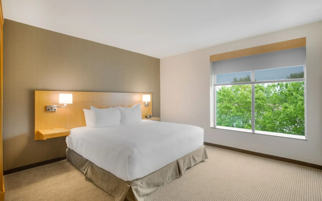 Hyatt Place Hampton Convention Center