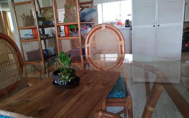 IOW4 LM Yoga Lounge