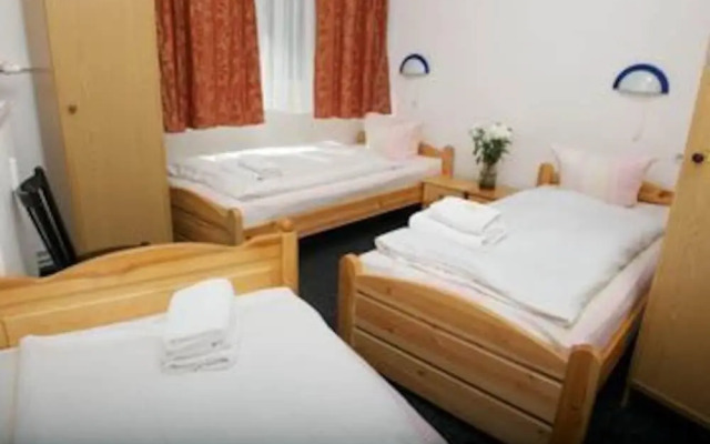 Hotel-Pension Sickinger Hof