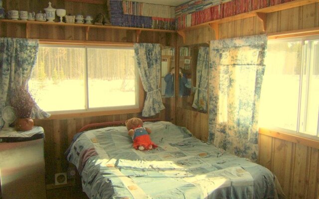 Teepee Meadows Guest Cottages