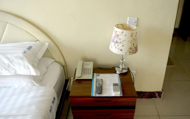 Mt. Zion Hotel