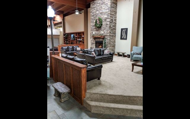 Cascades Mountain Resort, an Ascend Collection Hotel