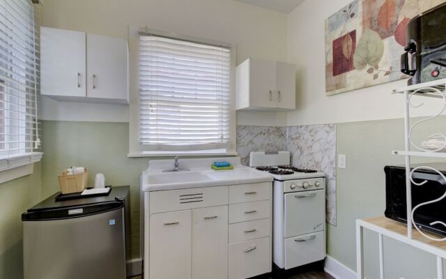 Gold-Inn Hot Springs