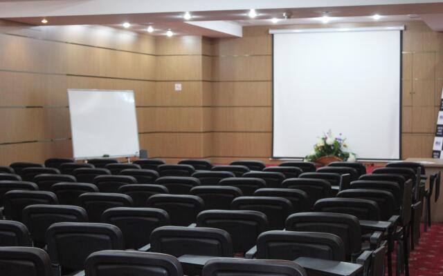 Premier Expo Hotel