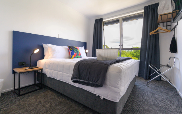 Urban Lounge Sleepery Rotorua, SureStay Collection – Guest Rooms – Rotorua
