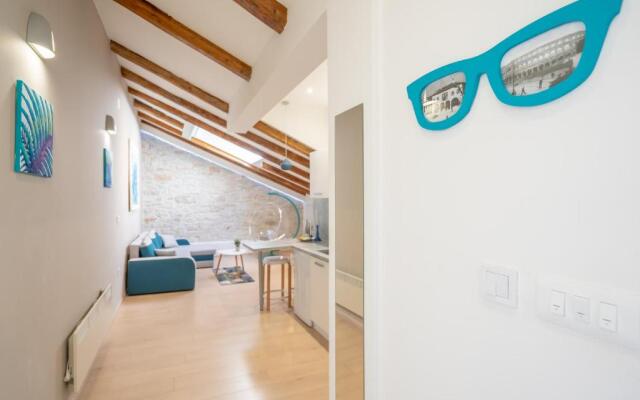 Fran Center Apartments (Square)