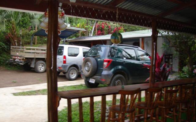 Cabinas Manolo Corcovado