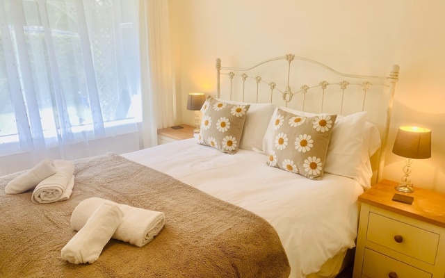 3 Riverside Bungalows