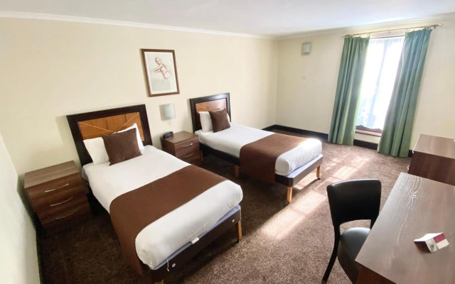 Europa Gatwick Hotel & Spa