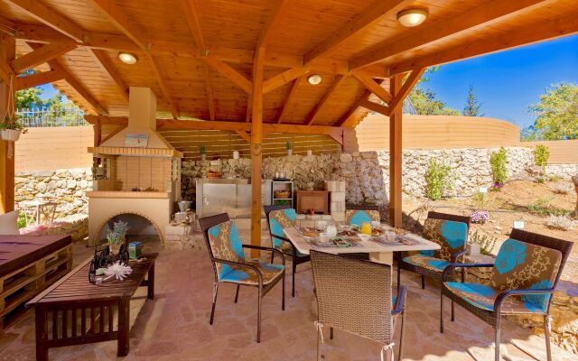 Villa Aclando with private swimming pool