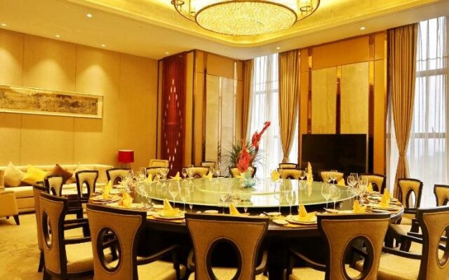 Yibin Celebrity City Hotel