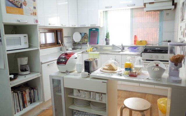 Hongdae Chef Guest House