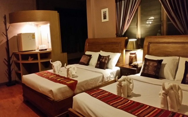 Baanplaidoi Resort