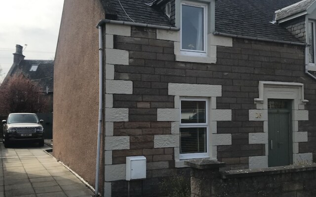 Ardentorrie Holiday Home