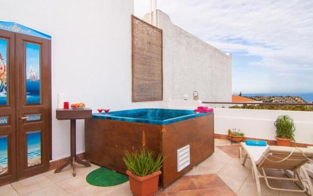 Mamis Mansion